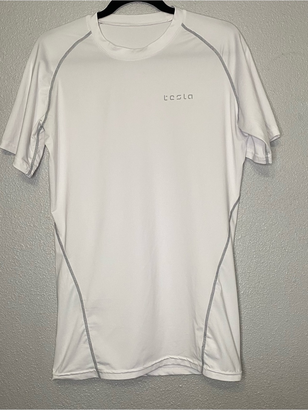Tesla White XL Men’s Short-Sleeve Swim Rash Guard with Gray Stitching
